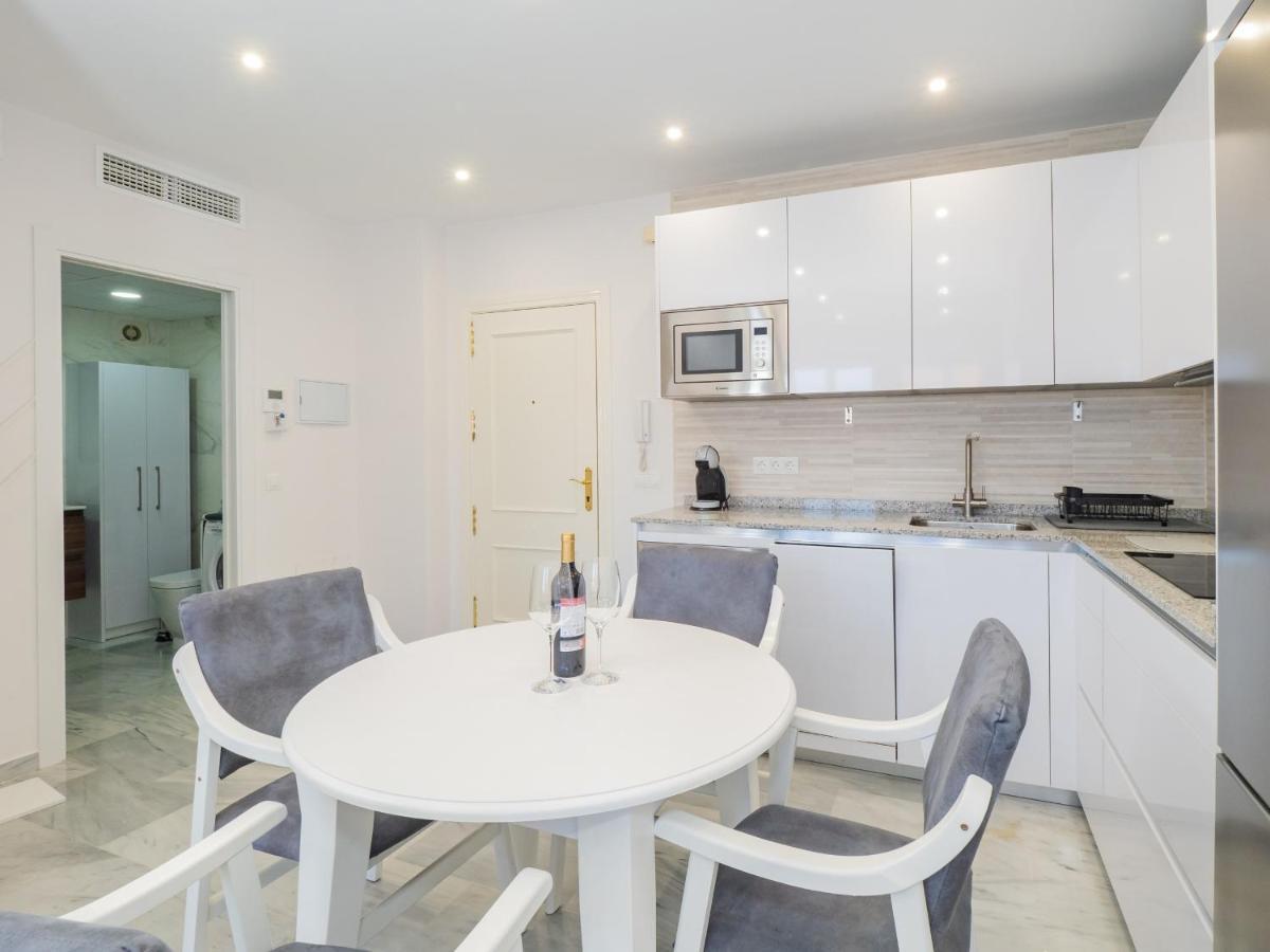Cubo'S Apartamento Atocha With Optional Parking Malaga Zewnętrze zdjęcie