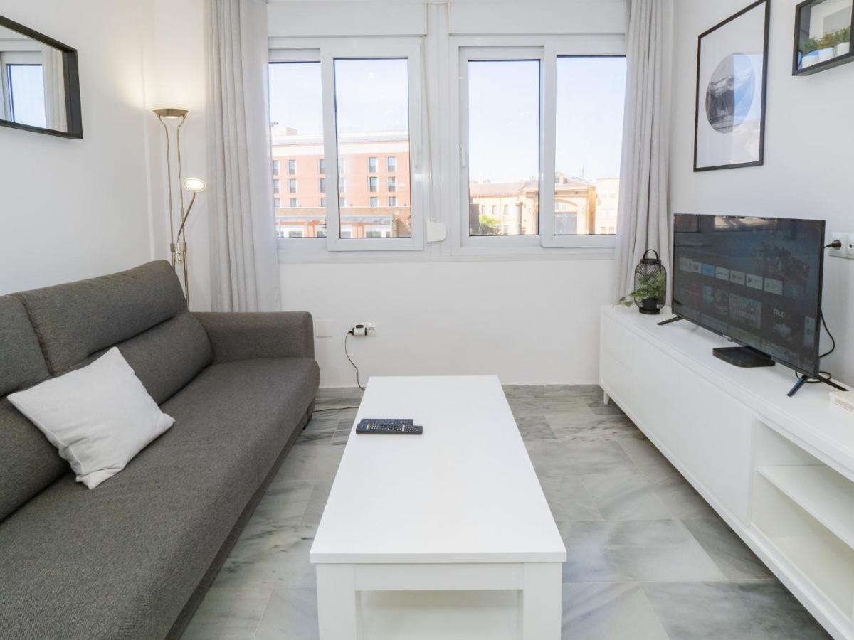Cubo'S Apartamento Atocha With Optional Parking Malaga Zewnętrze zdjęcie