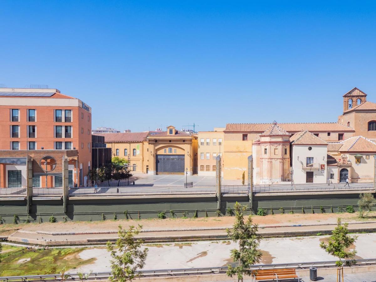 Cubo'S Apartamento Atocha With Optional Parking Malaga Zewnętrze zdjęcie