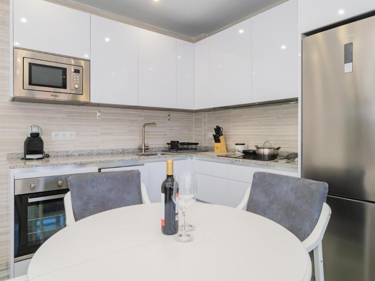 Cubo'S Apartamento Atocha With Optional Parking Malaga Zewnętrze zdjęcie