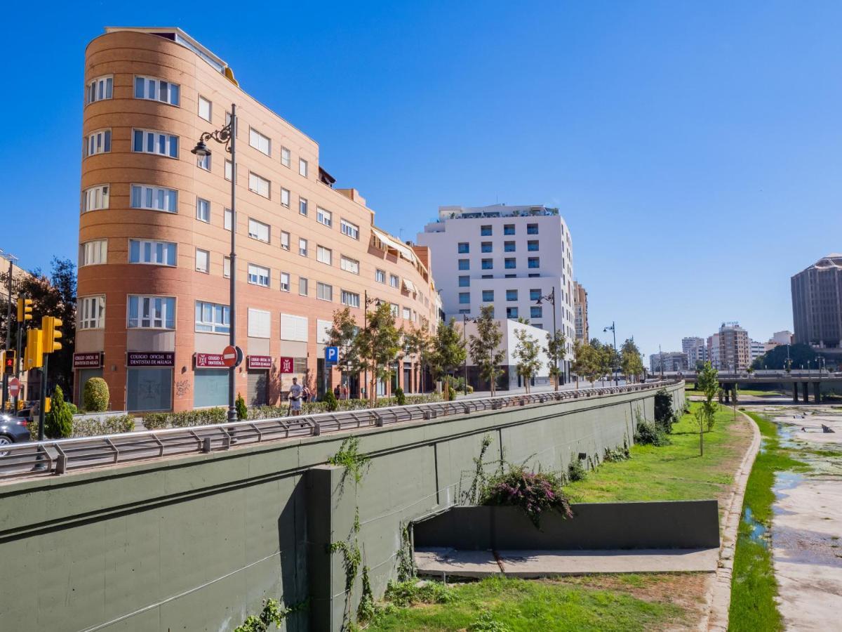 Cubo'S Apartamento Atocha With Optional Parking Malaga Zewnętrze zdjęcie