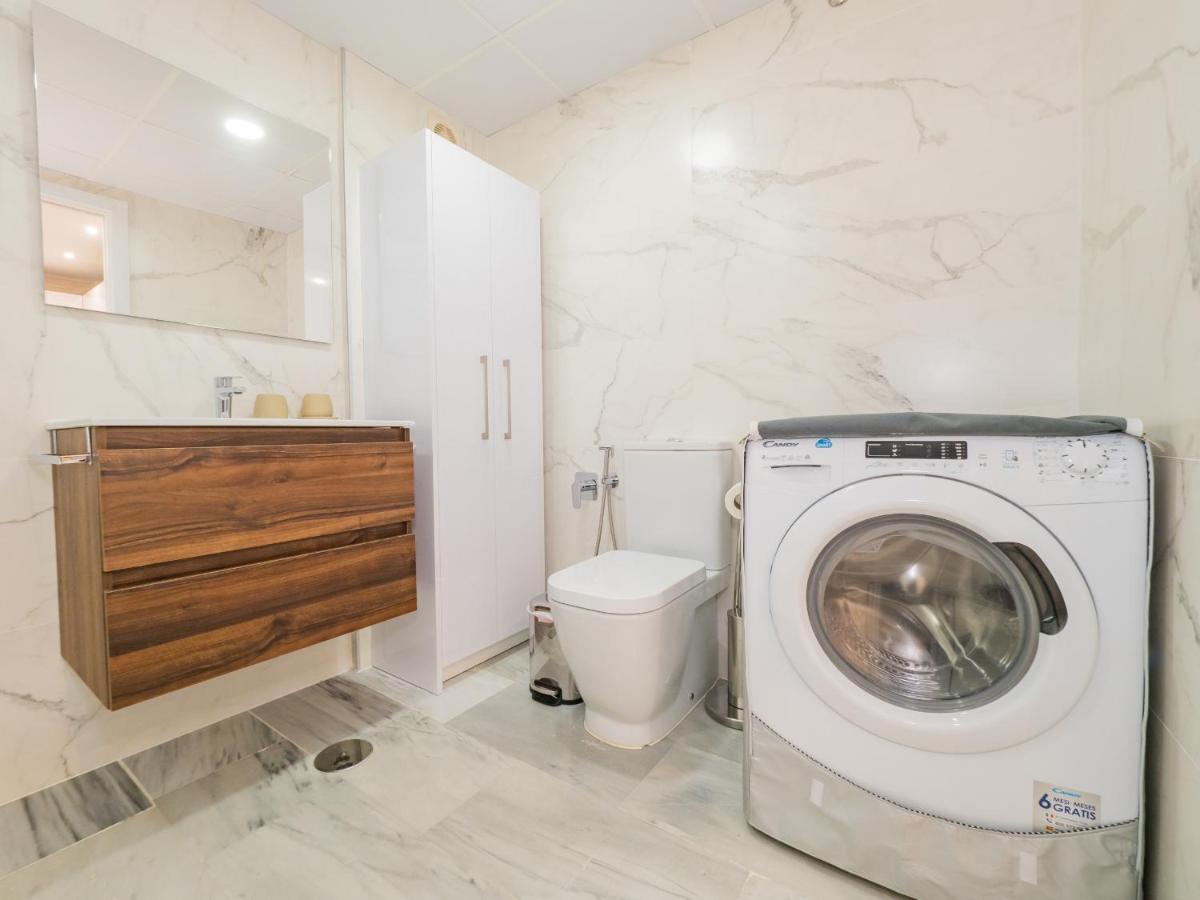 Cubo'S Apartamento Atocha With Optional Parking Malaga Zewnętrze zdjęcie